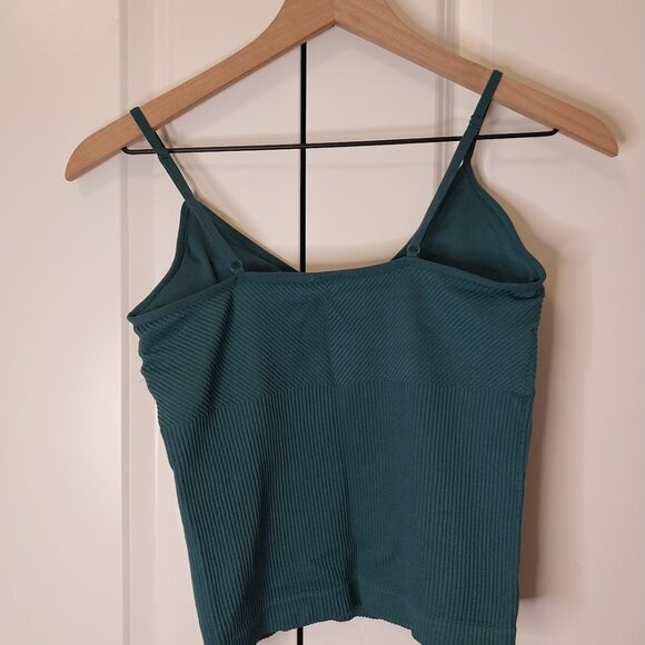 No Boundaries Seamless V-Neck Cami - Picture 5 of 6